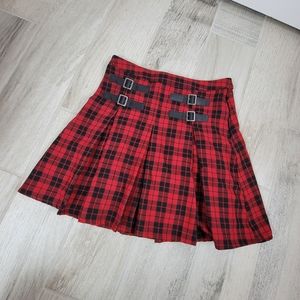 Midi red paid pleated skirt